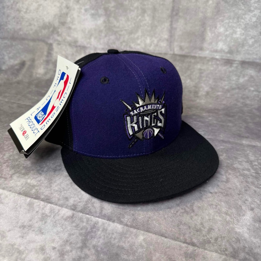 New Era 5950 Sacramento Kings Fitted Hat Size 7 Vintage NBA Purple Black Wool